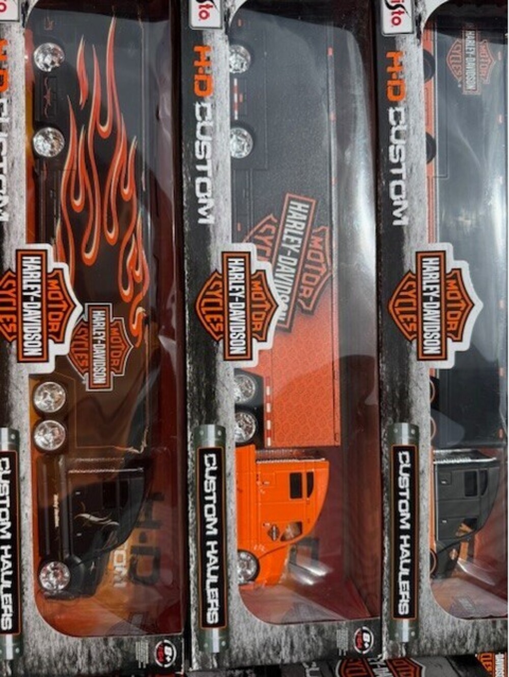 Maisto Harley-Davidson 68pc Diecast Motorcycles Trucks Custom Haulers Lot